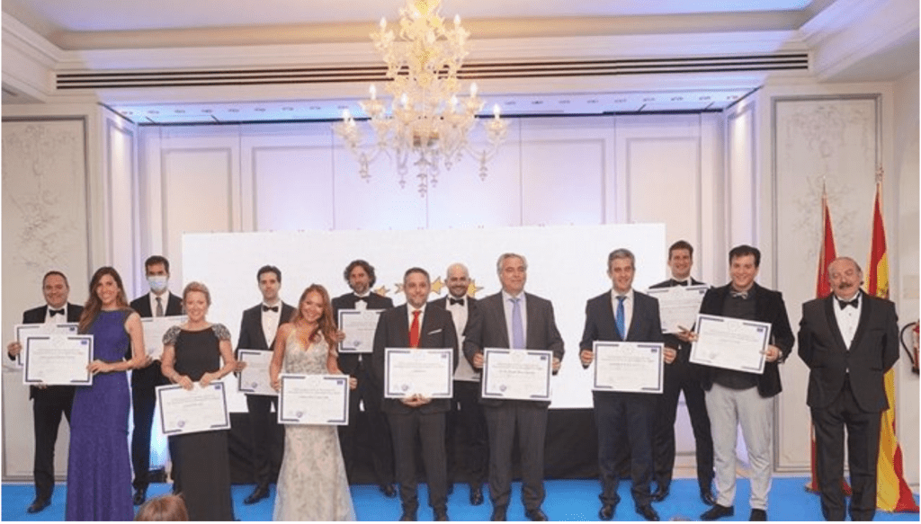 Foto de familia de los premiados de la I Edición de los Premios Isaac Peral
